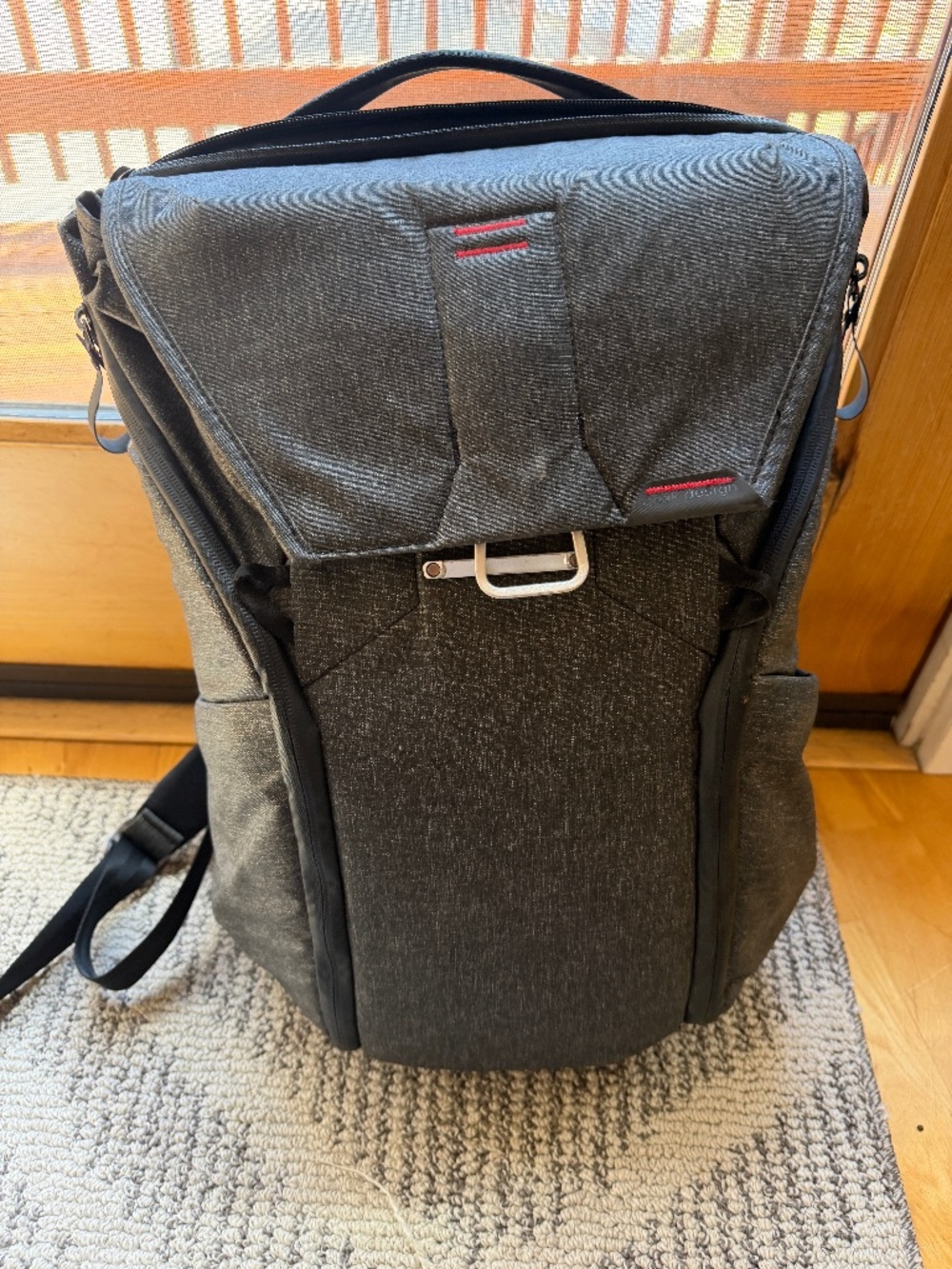 Peak Designs The Everyday Backpack 20L - V1 (2016 Kickstarter Campaign)